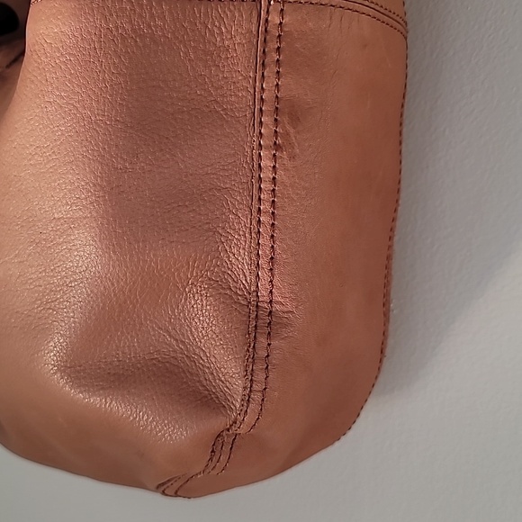 NWOT Old Navy Brown Leather Tote Bag - Picture 6 of 12